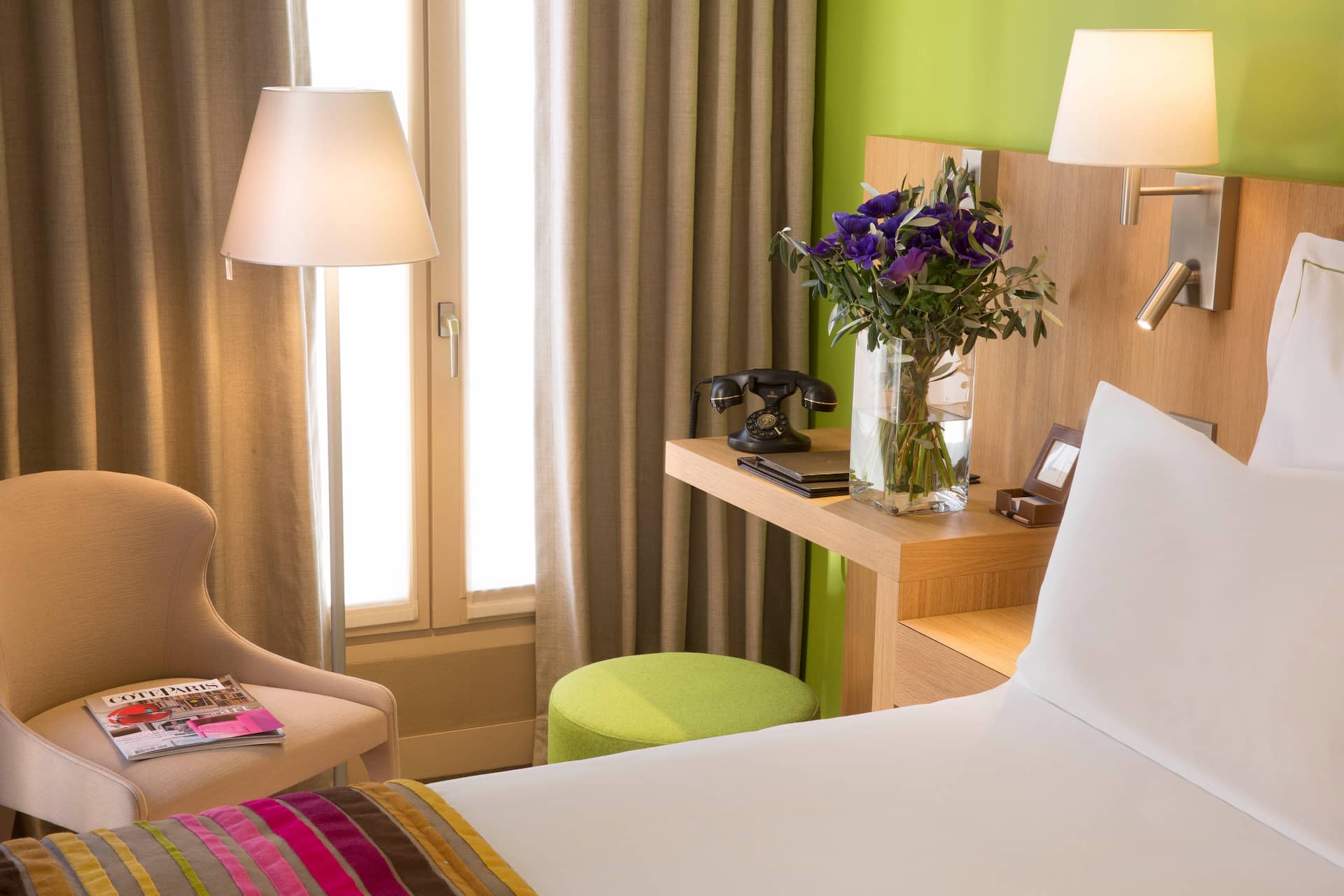 Chambre Privilège avec coin bureau - Hôtel Cordélia Paris